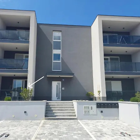 Apartament Marty